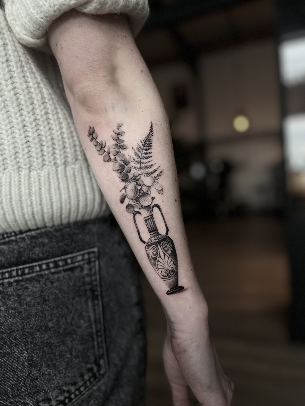 Petit tatouage fin et minimaliste